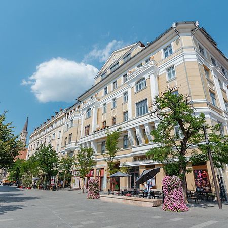 Old Town Square Apartments Cluj Exterior photo